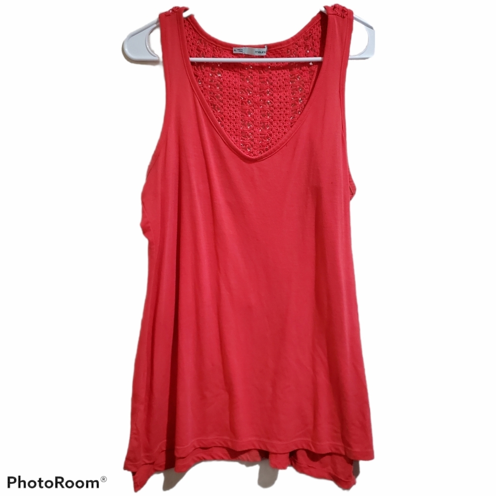 Maurice’s tank top